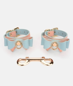 PU Shackles.