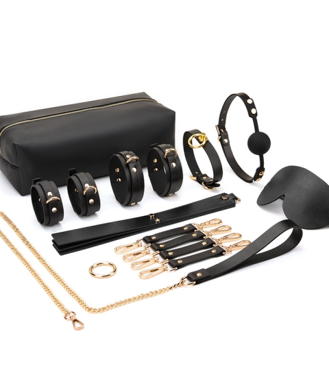 11 Piece Bondage Set.